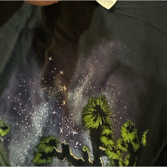 Large Joshua Tree national park t shirt - glow in the dark! - Picture 3 of 3